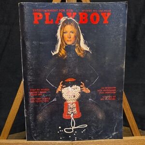 Vintage Playboy Magazine November 1972